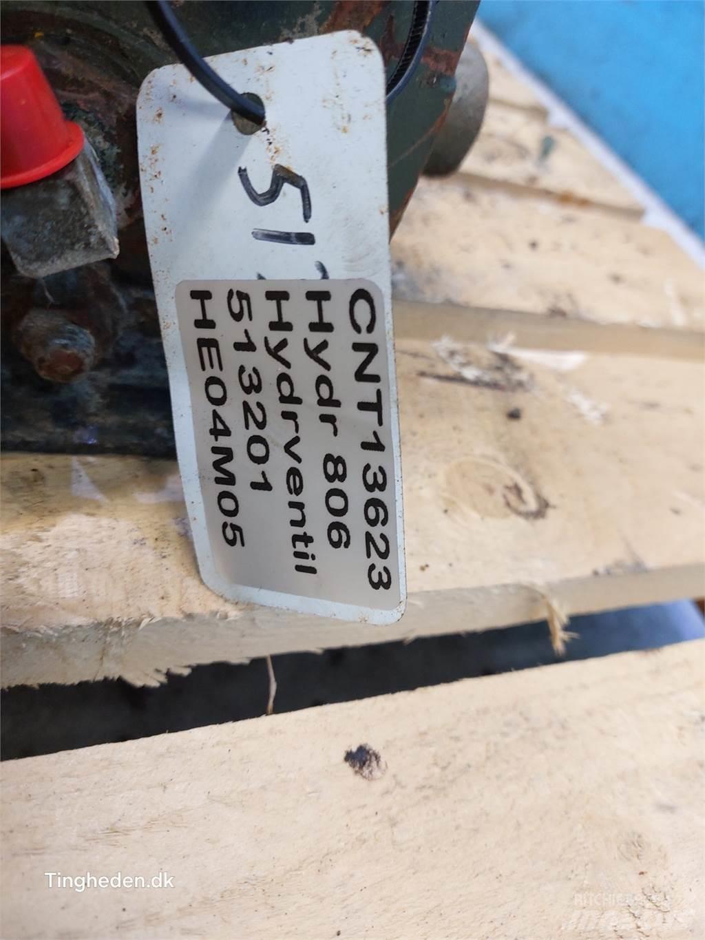 Hydrema 806 Hydraulika