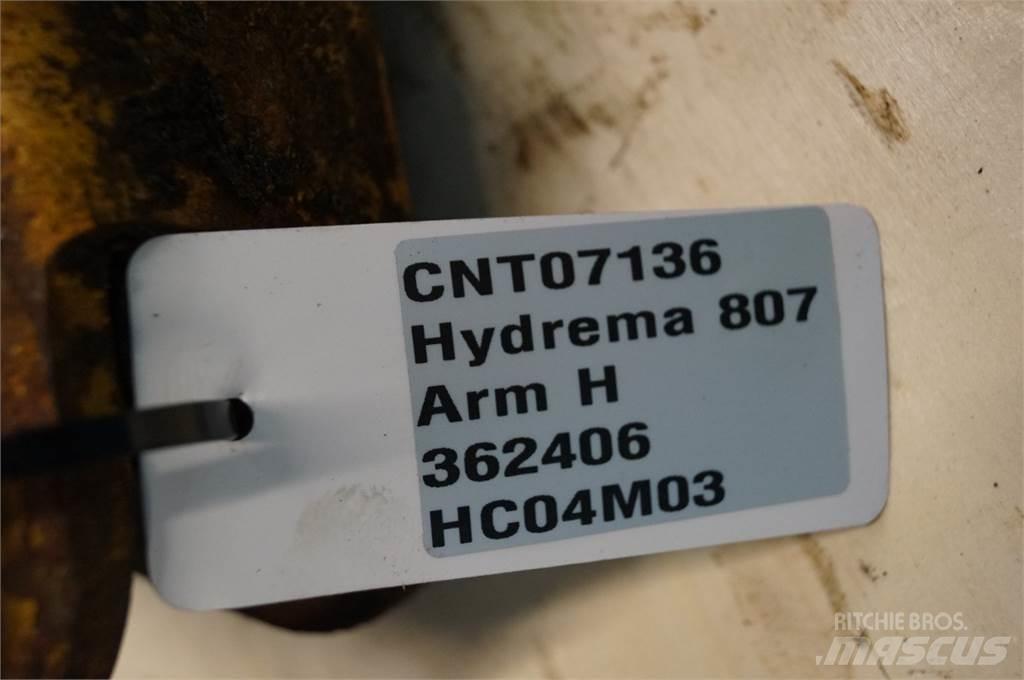 Hydrema 807 Výložníky a lžíce