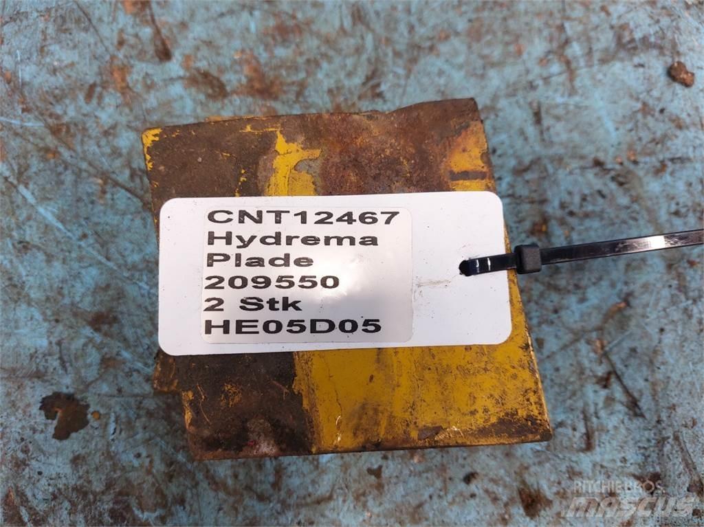 Hydrema 906 Výložníky a lžíce