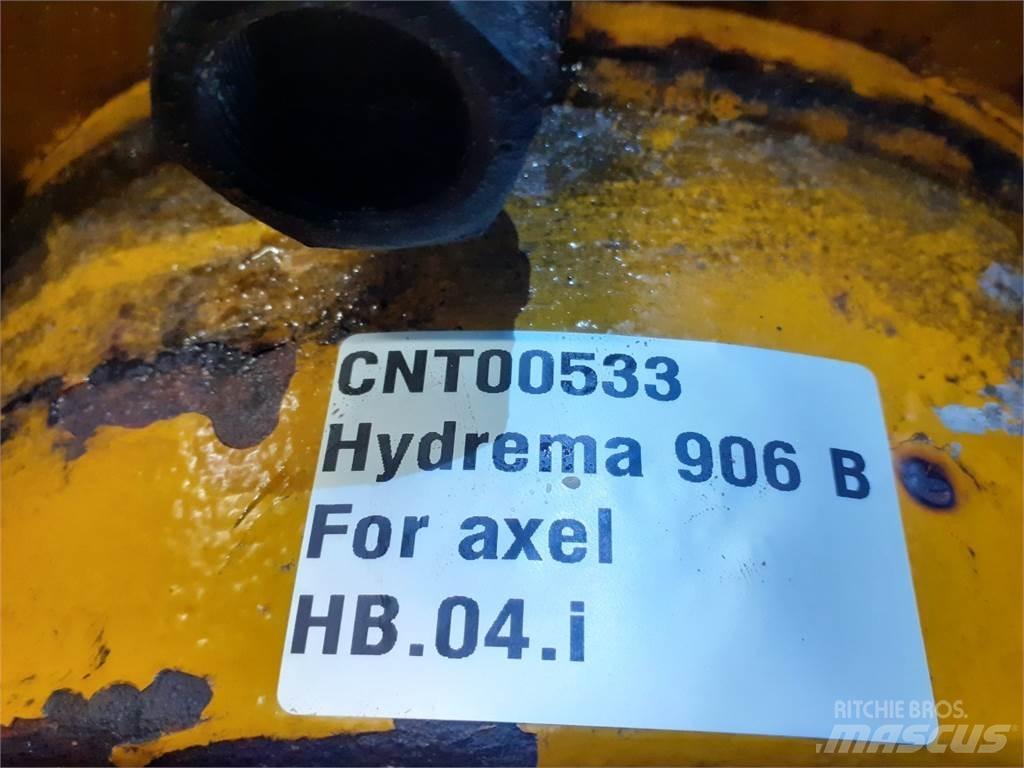 Hydrema 906B Nápravy