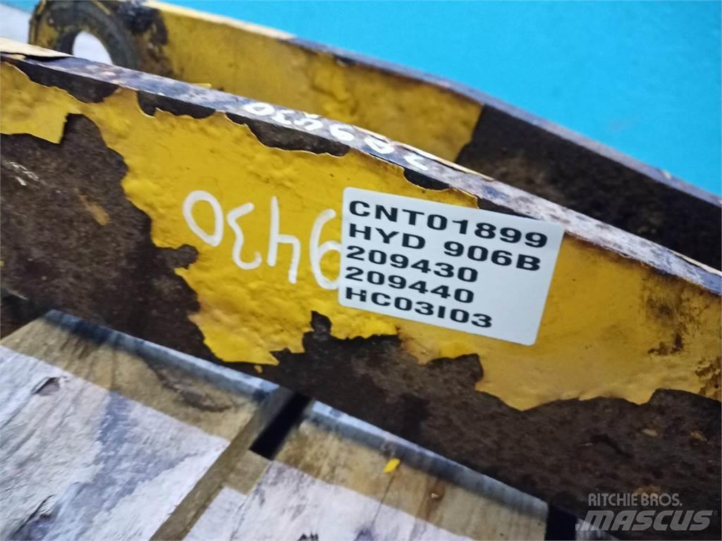 Hydrema 906B Výložníky a lžíce