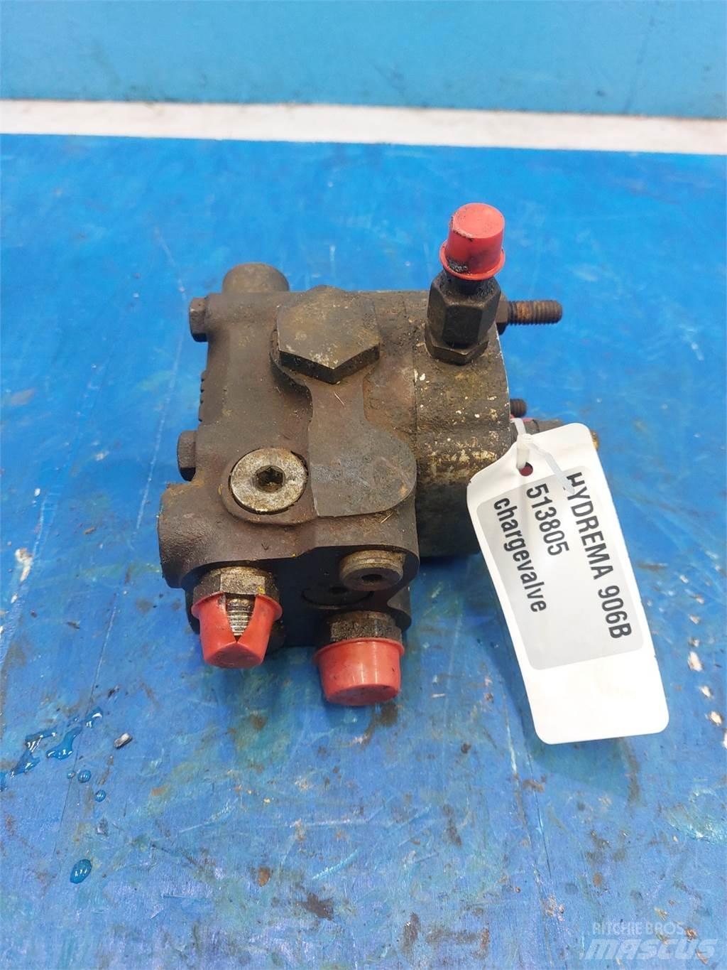 Hydrema 906B Hydraulika