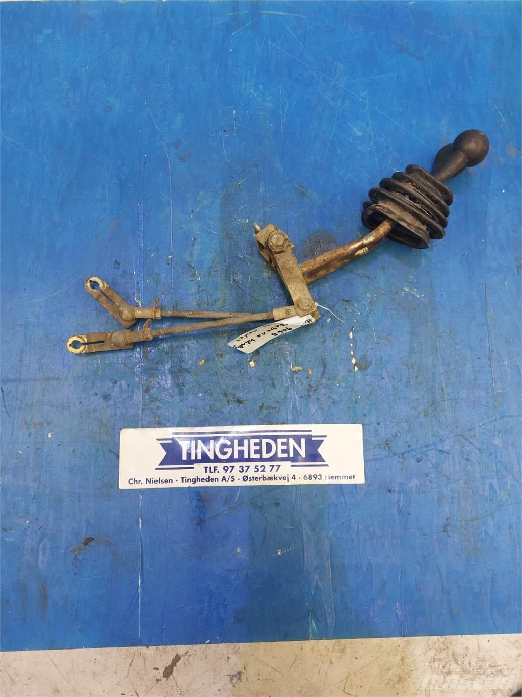 Hydrema 906B Kabiny a interiér