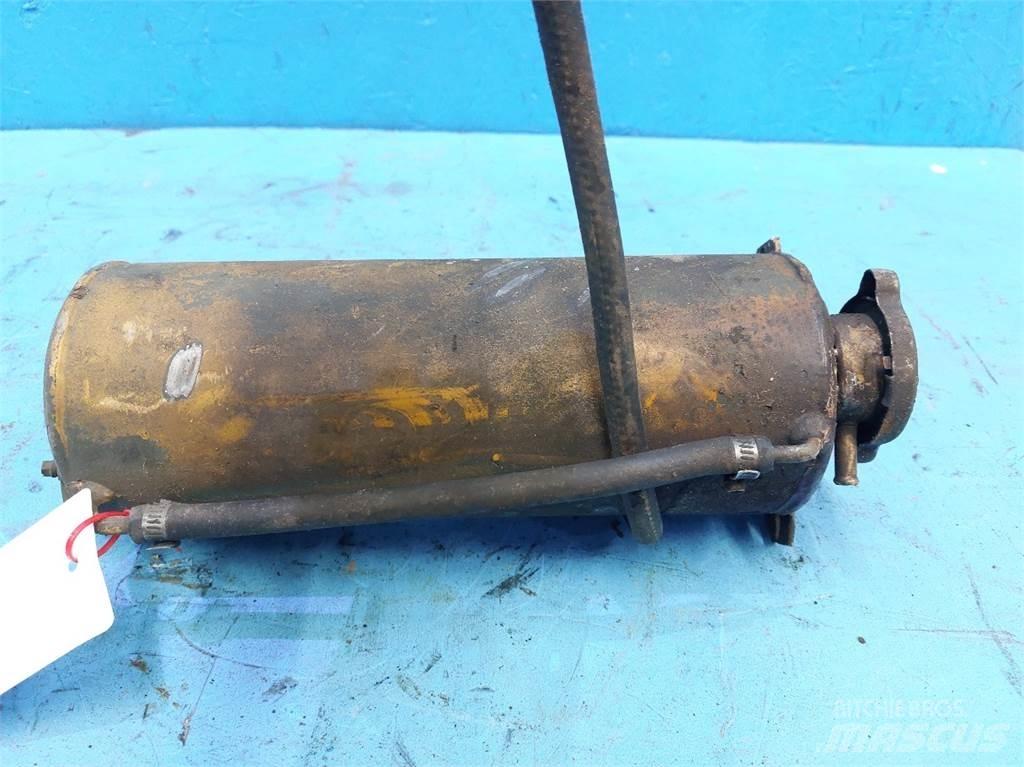 Hydrema 906B Radiátory
