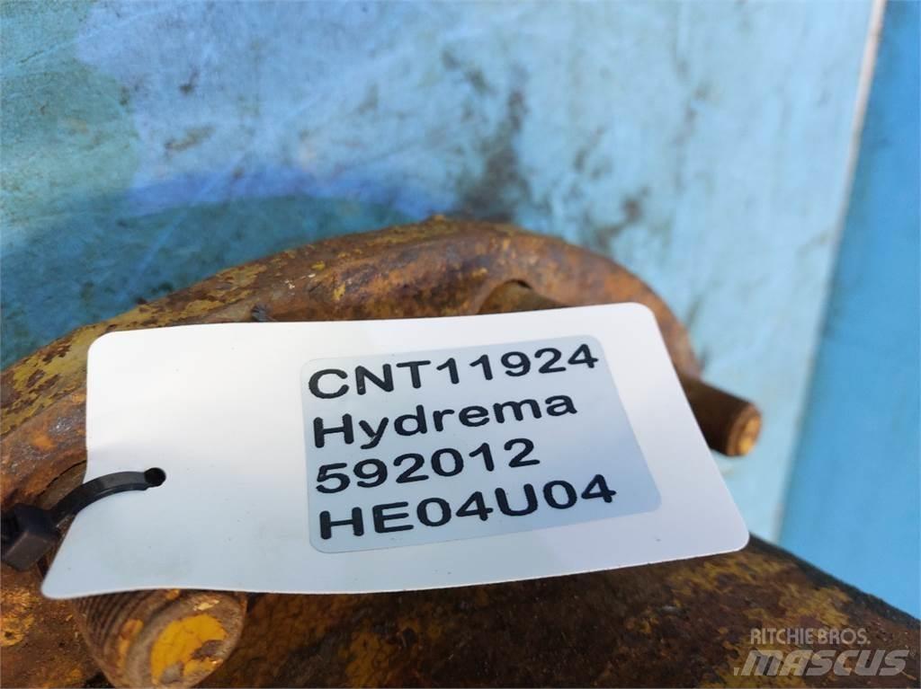 Hydrema 906B Nápravy