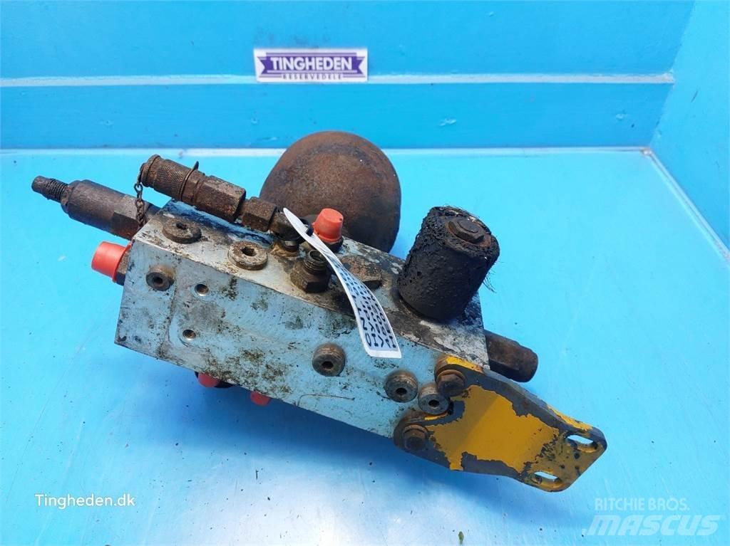 Hydrema 906B Hydraulika