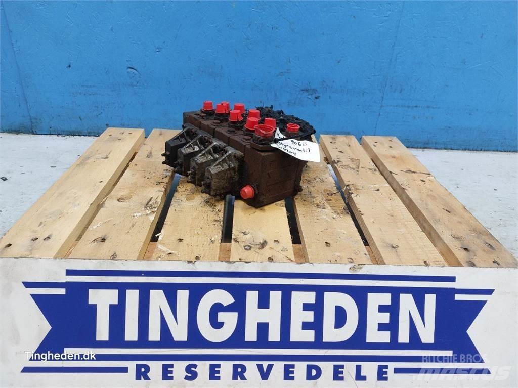 Hydrema 906B Hydraulika