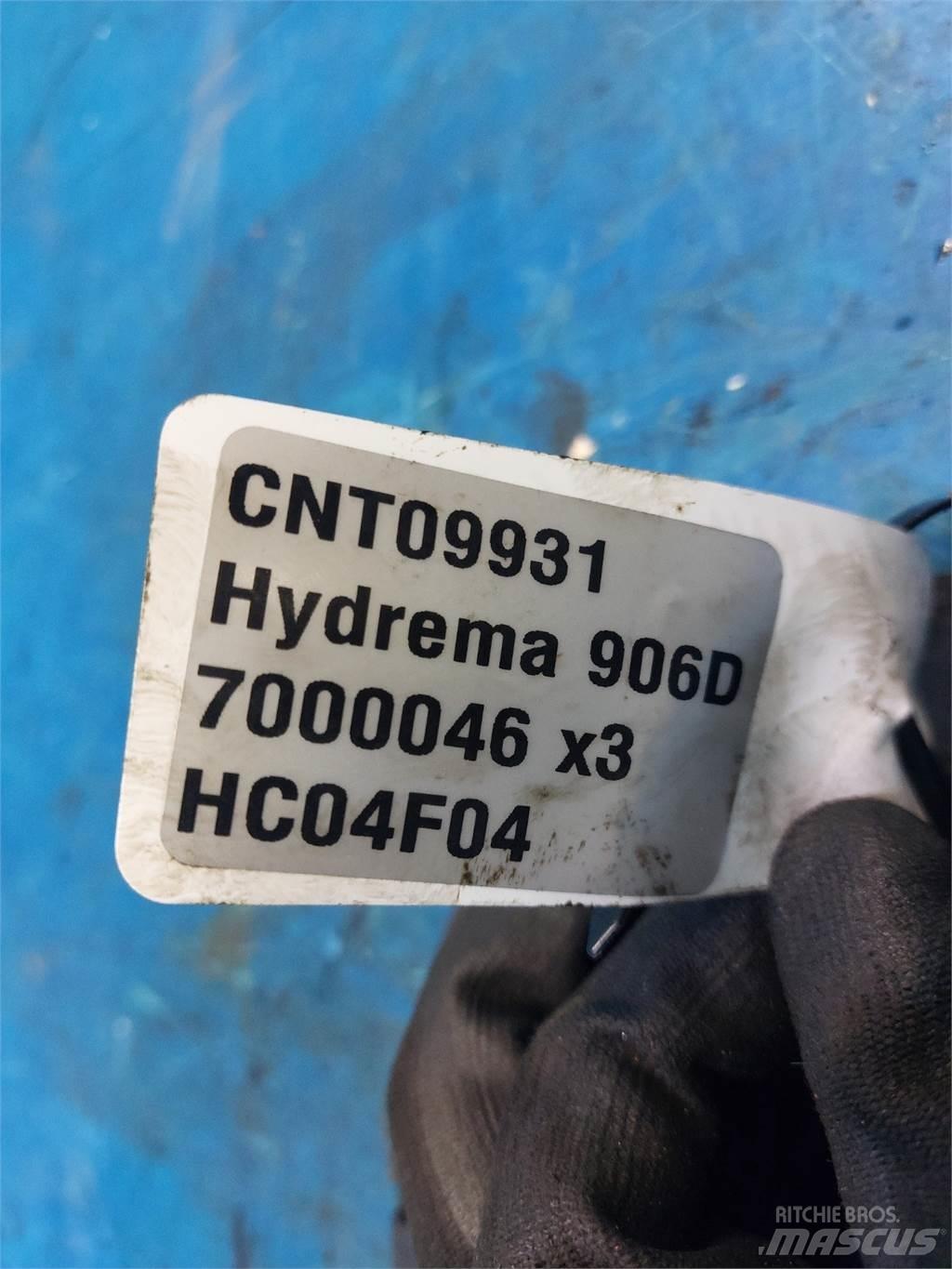 Hydrema 906D Převodovka
