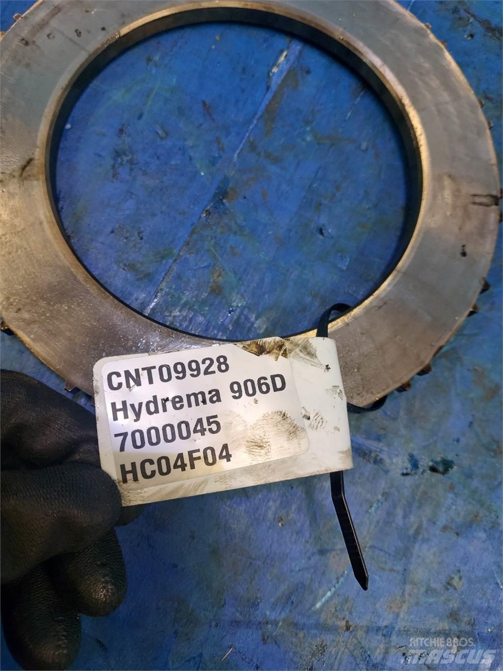 Hydrema 906D Převodovka