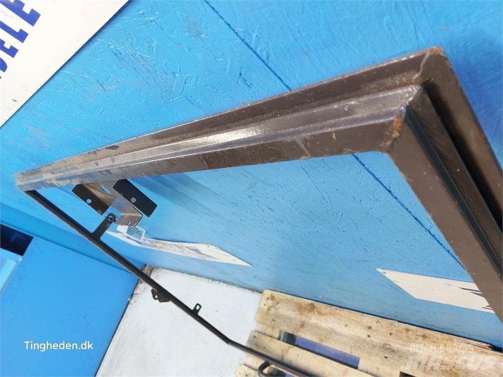 Hydrema 906D Kabiny a interiér