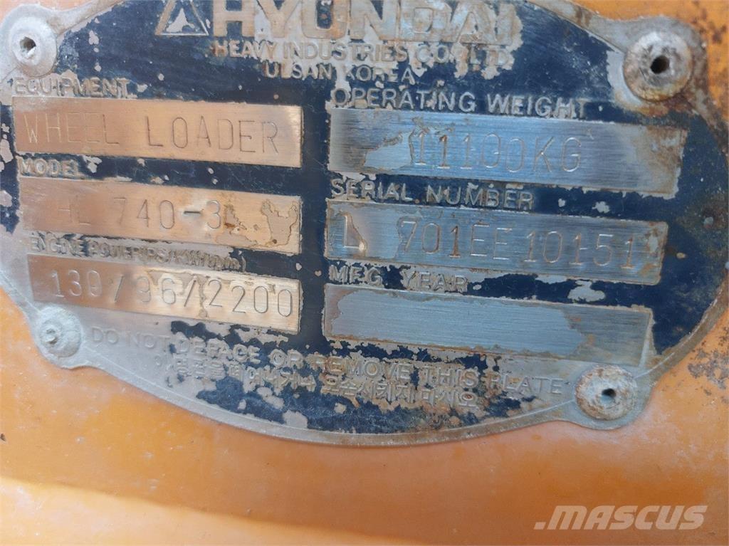 Hyundai HL740-3 Kolové nakladače