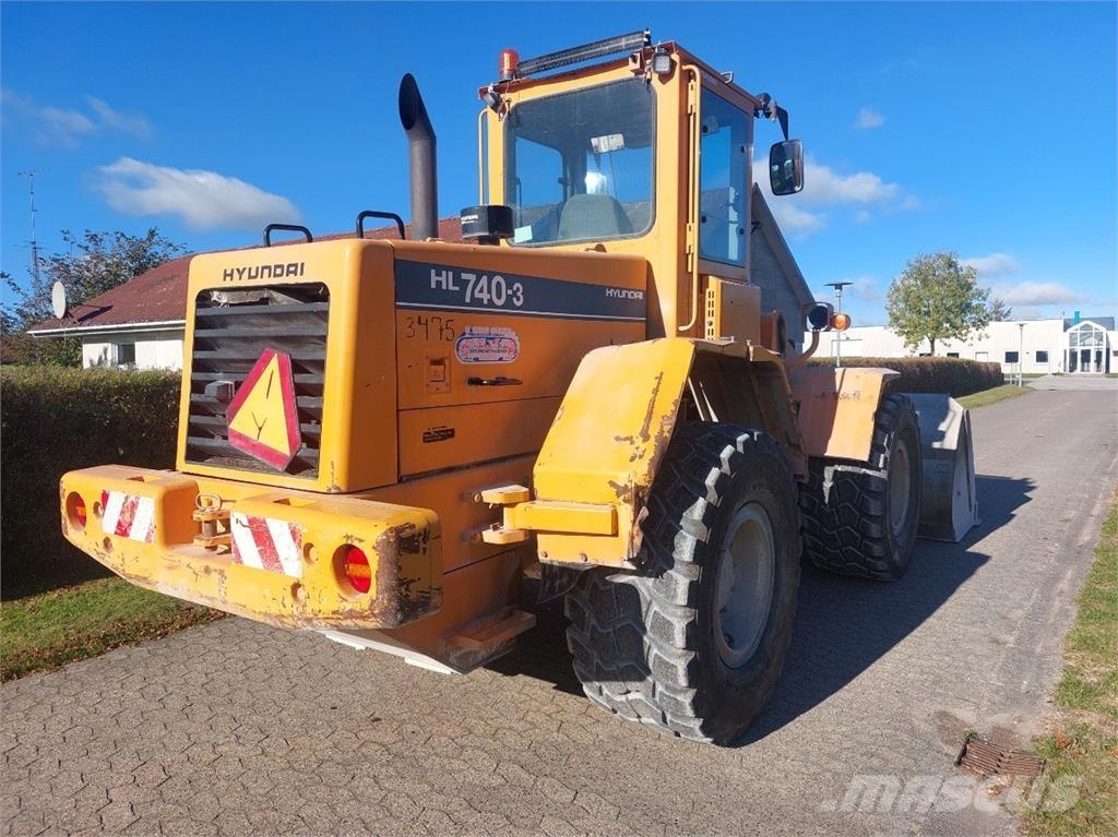Hyundai HL740-3 Kolové nakladače
