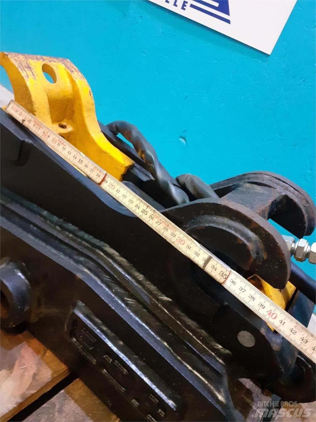 JCB 4CX Rychlospojky