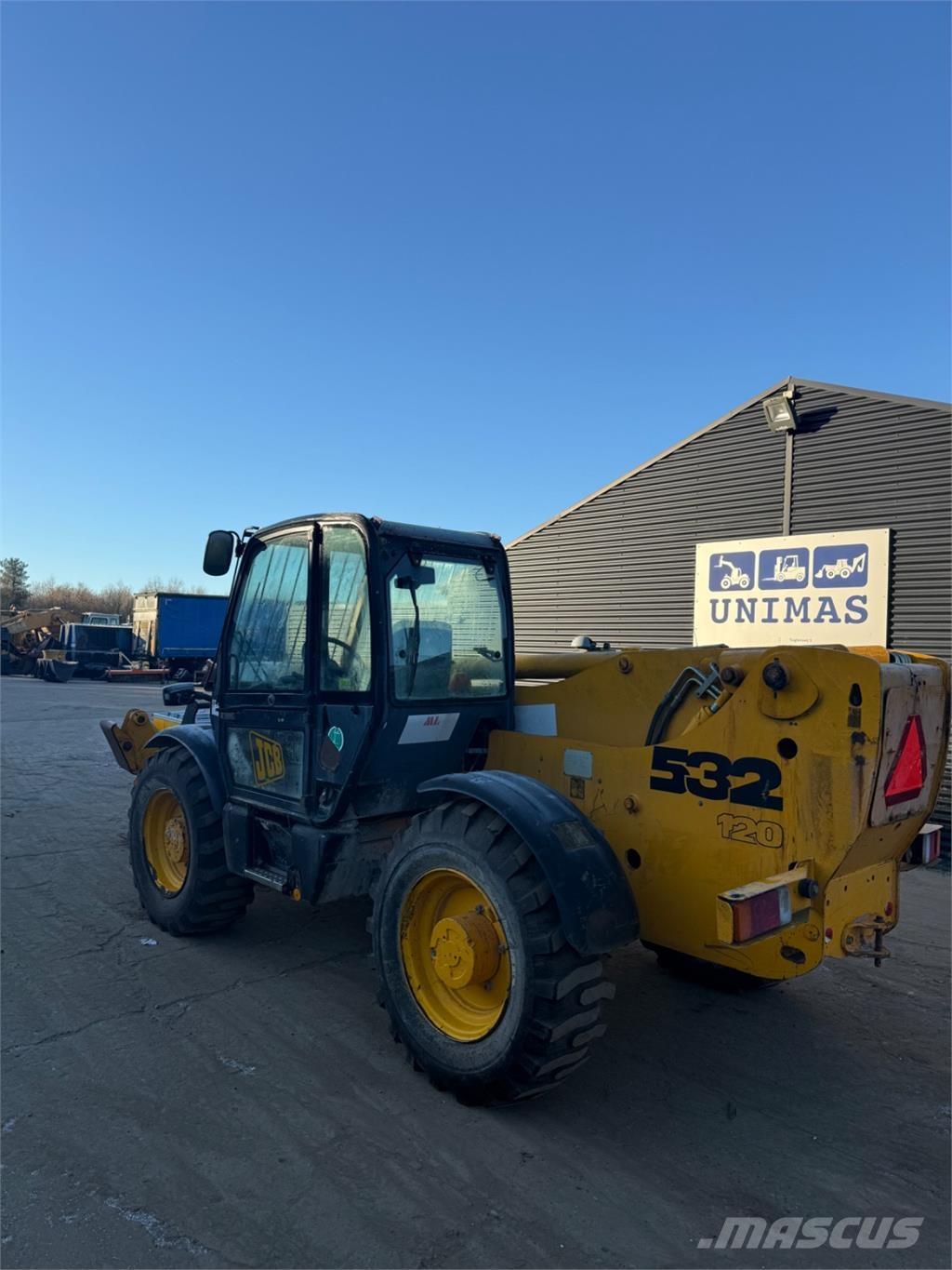 JCB 532-120 Teleskopické manipulátory