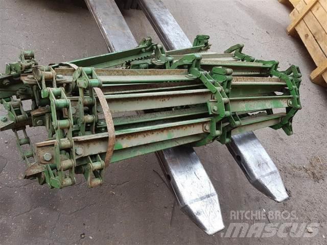 John Deere 1052 Příslušenství a náhradní díly ke kombajnům