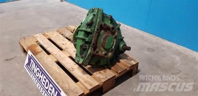 John Deere 1065 Příslušenství a náhradní díly ke kombajnům