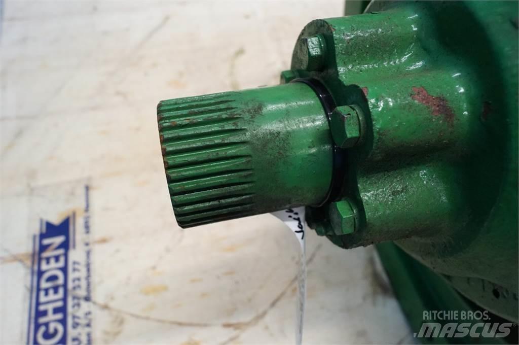 John Deere 1075 Další