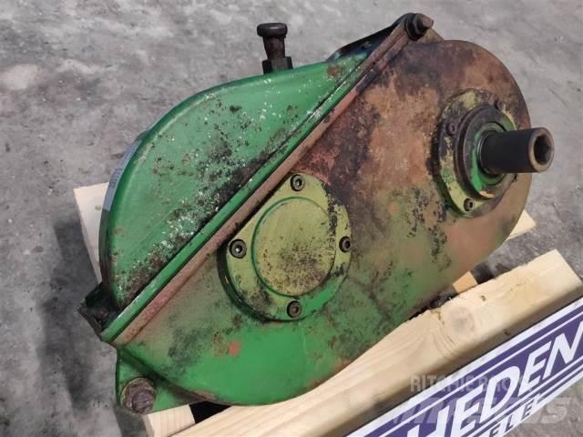 John Deere 1085 Převodovka