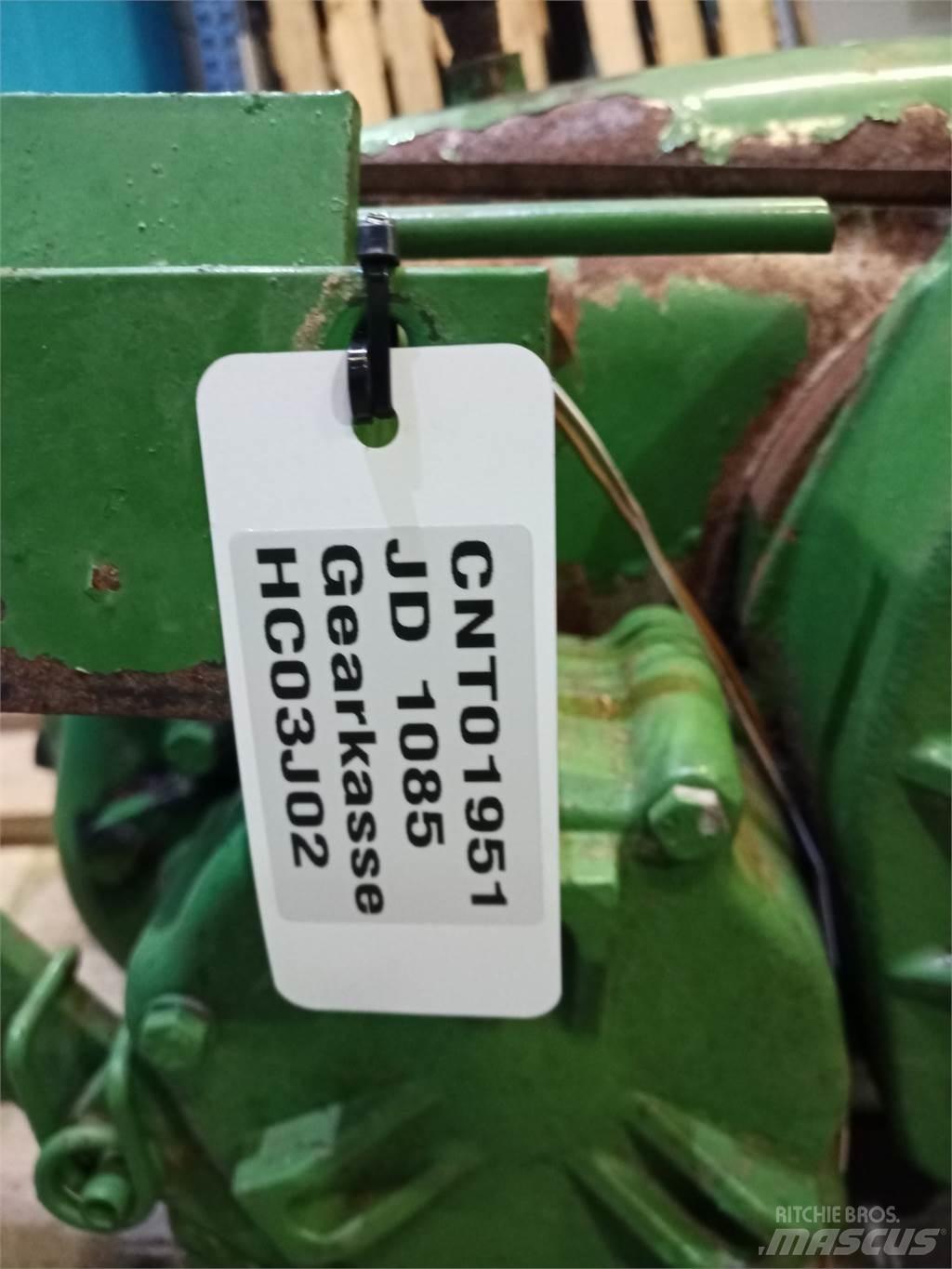 John Deere 1085 Převodovka