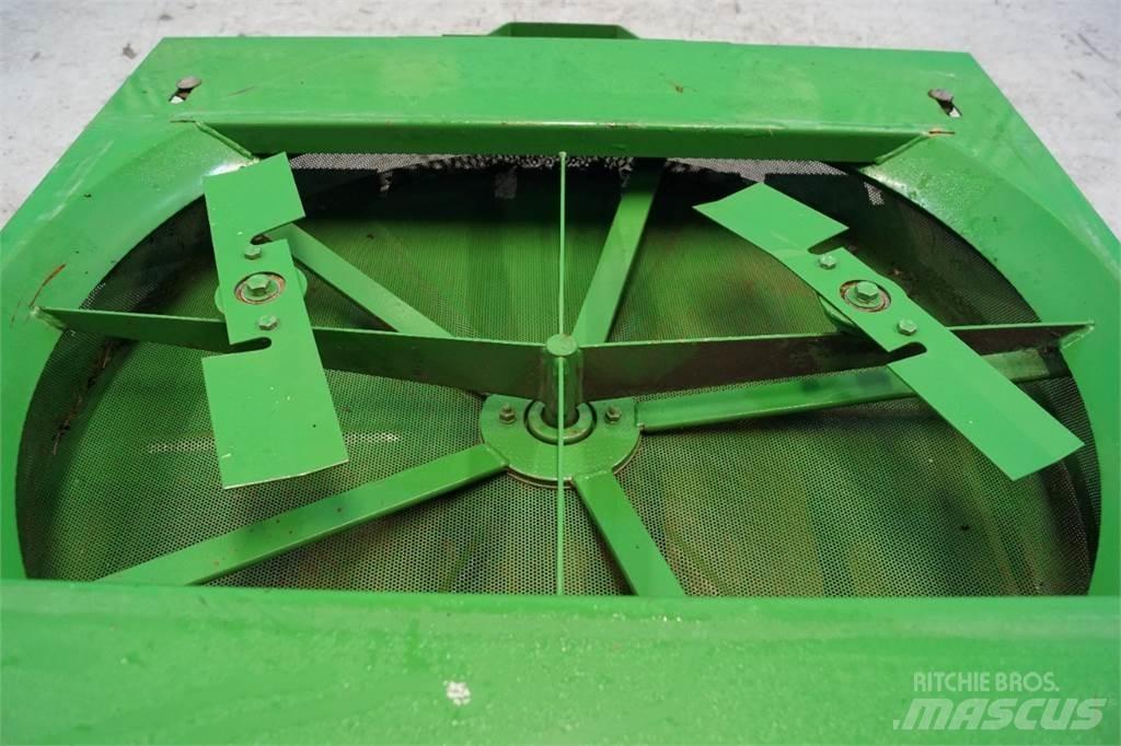 John Deere 1170 Další