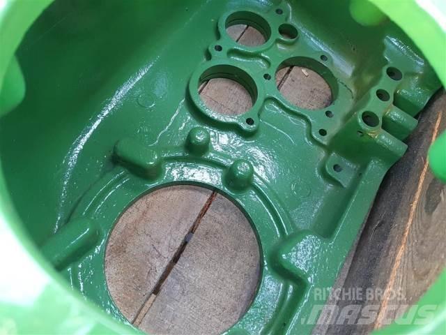 John Deere 1177 Převodovka