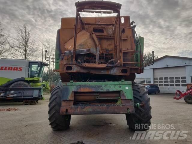 John Deere 1177 Sklízecí mlátičky