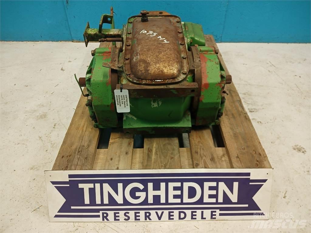 John Deere 1177 Převodovka