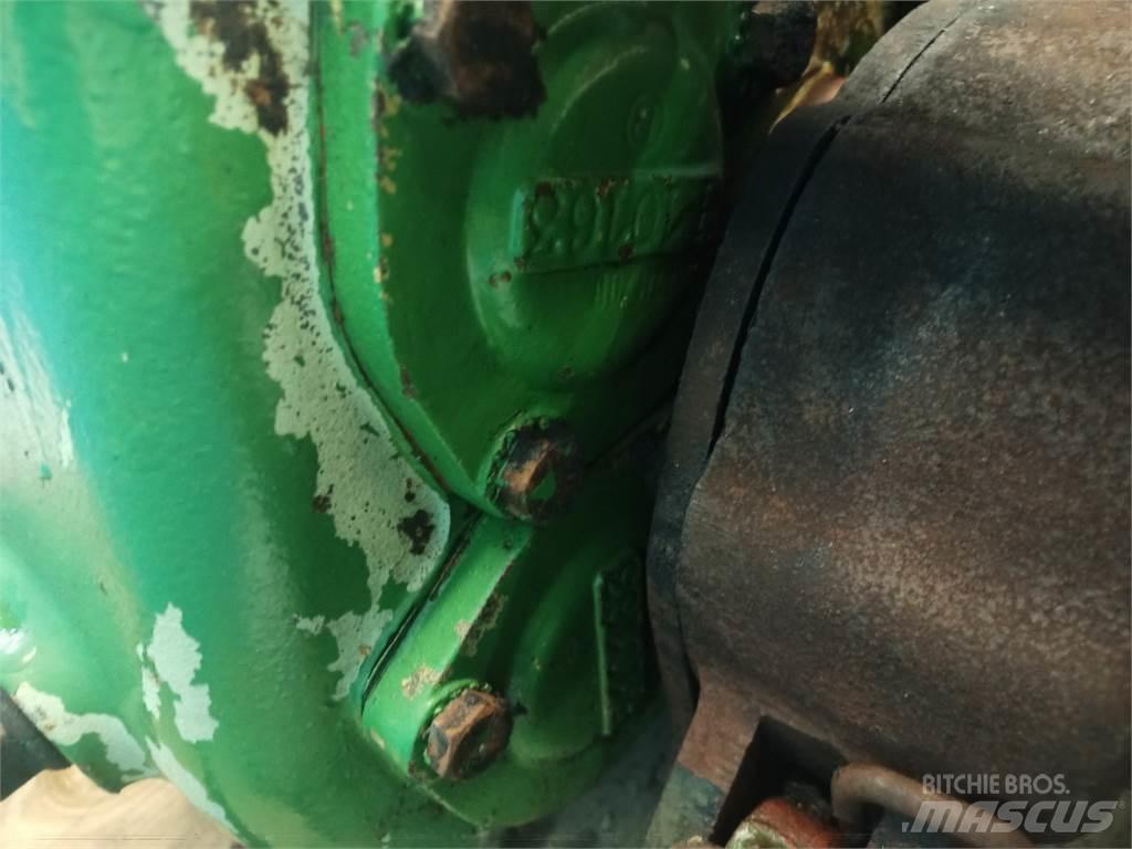 John Deere 1177 Převodovka