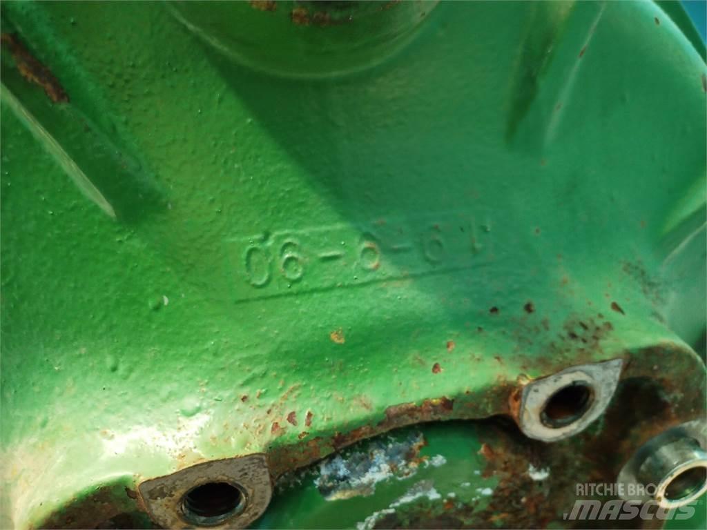 John Deere 1177 Příslušenství a náhradní díly ke kombajnům