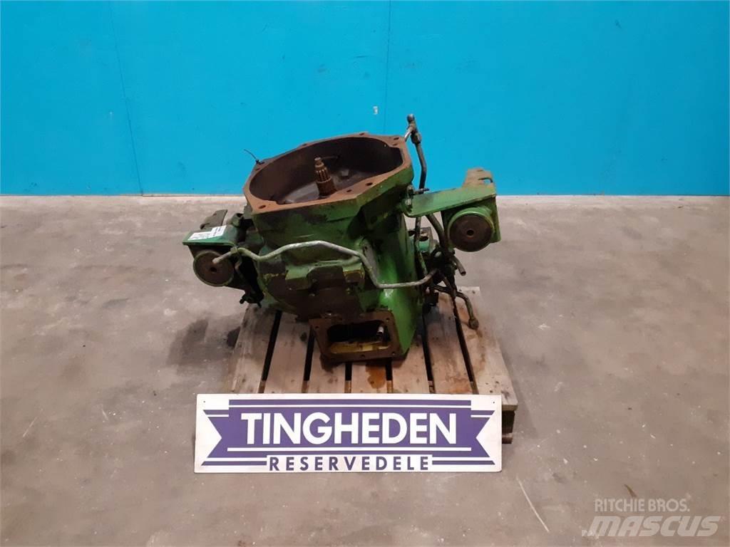 John Deere 2040 Převodovka