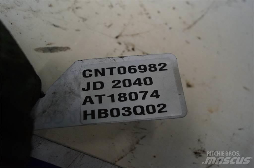 John Deere 2040 Radiátory