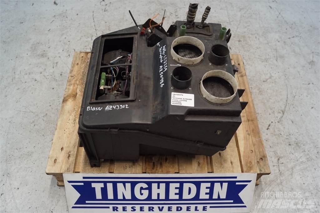 John Deere 2054 Kabiny a interiér
