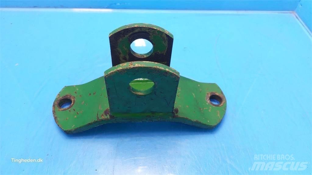 John Deere 2140 Další příslušenství k traktorům