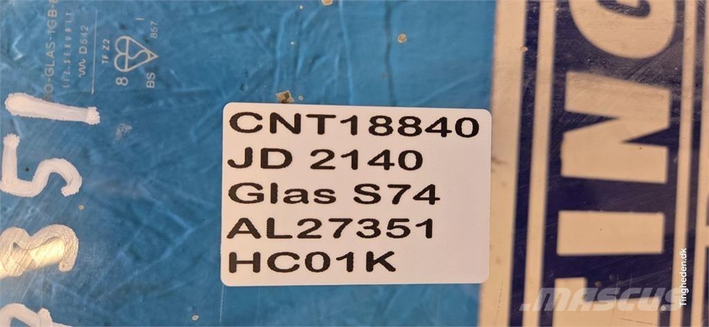 John Deere 2140 Kabiny a interiér