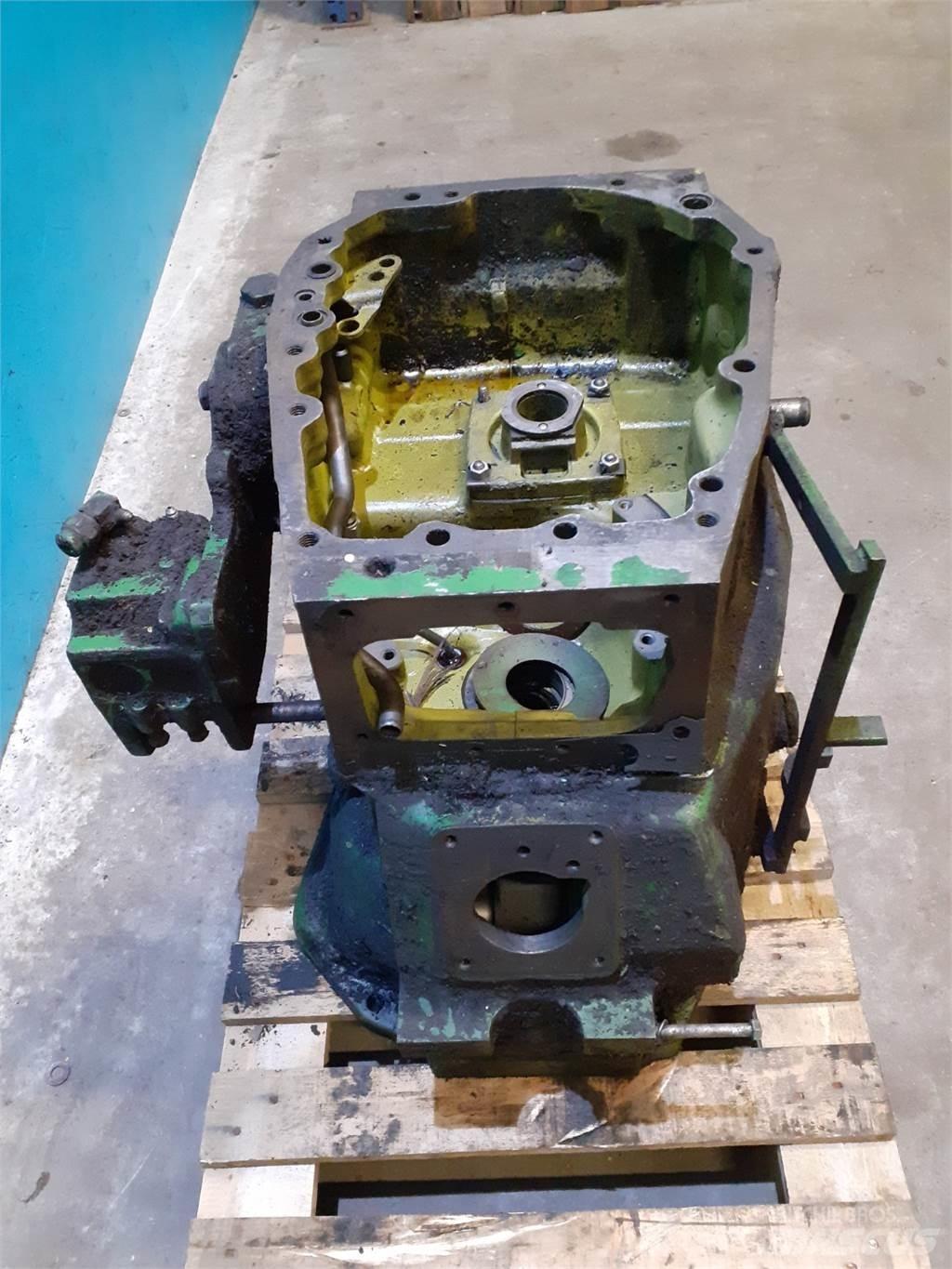 John Deere 2240 Převodovka