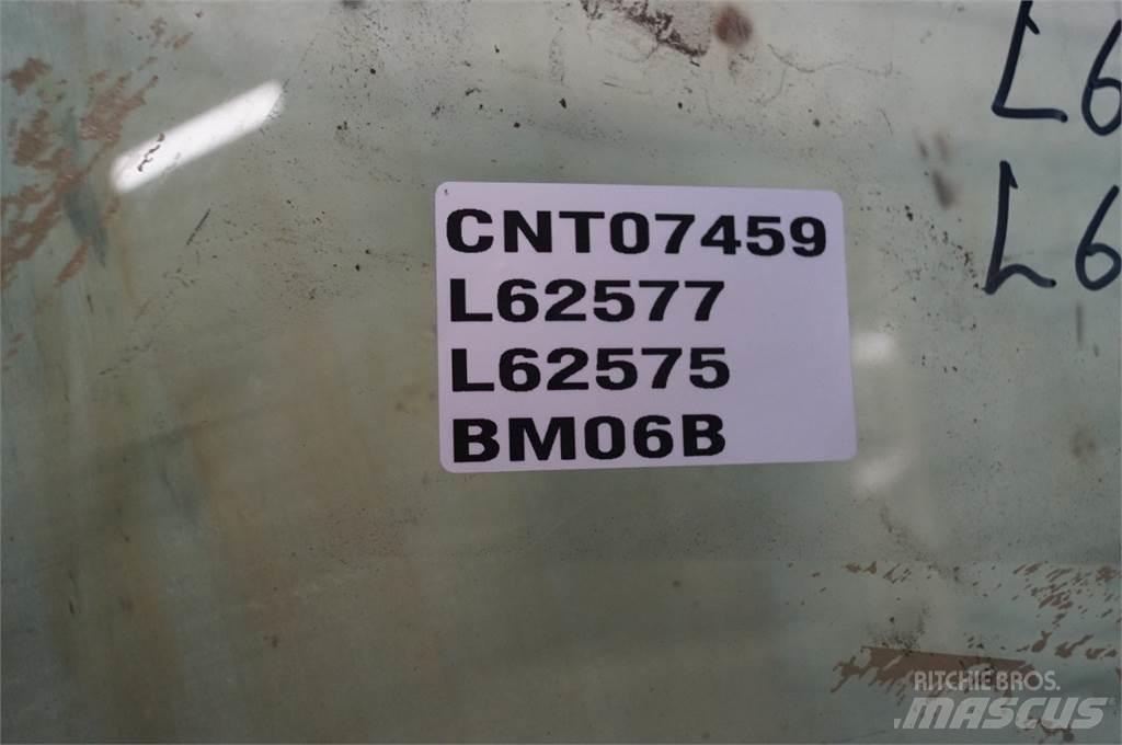 John Deere 2250 Kabiny a interiér
