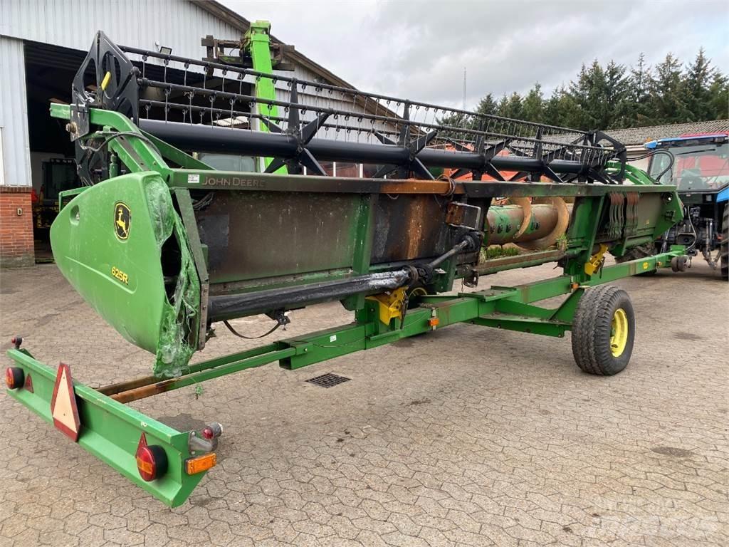 John Deere 25 Příslušenství a náhradní díly ke kombajnům