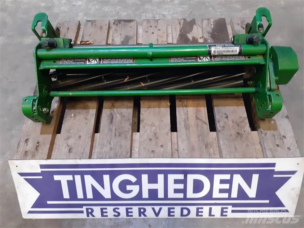 John Deere 2500 Robotické sekačky