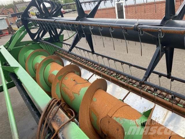 John Deere 30 Příslušenství a náhradní díly ke kombajnům