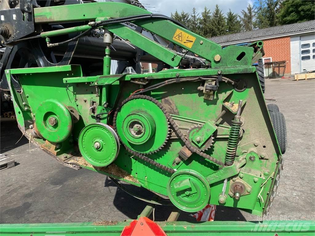 John Deere 30 Příslušenství a náhradní díly ke kombajnům