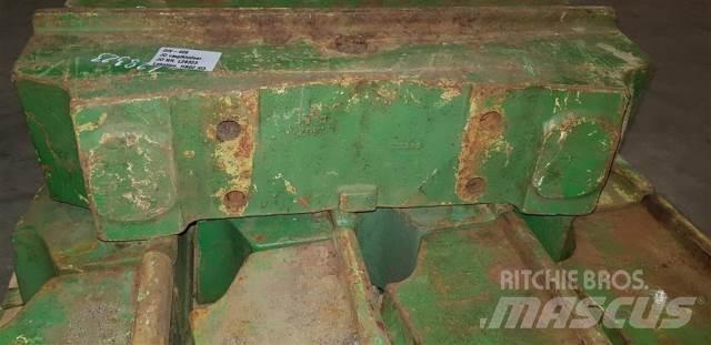 John Deere 3040 Přední závaží
