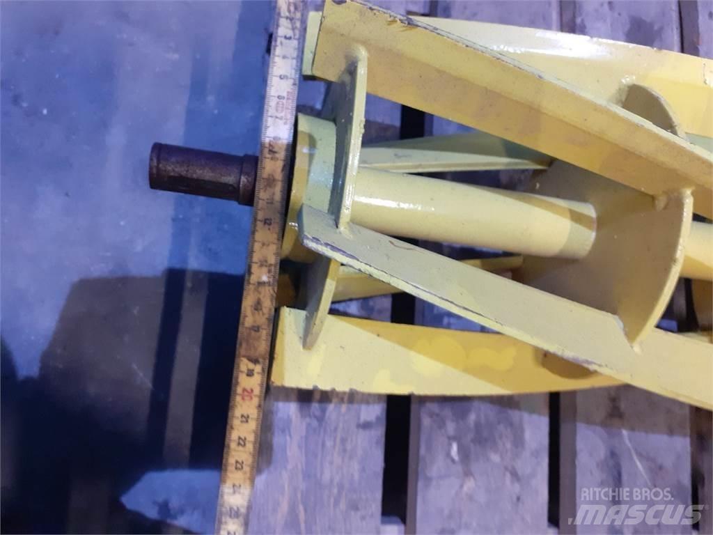 John Deere 305 Robotické sekačky