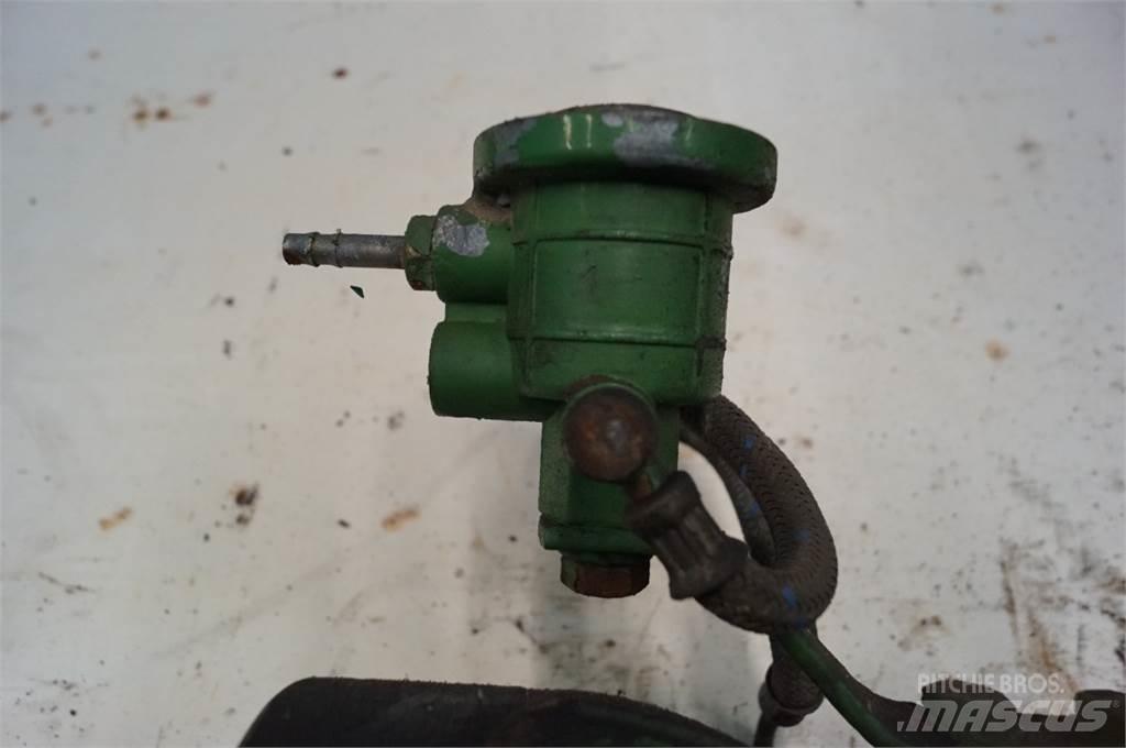 John Deere 3140 Motory
