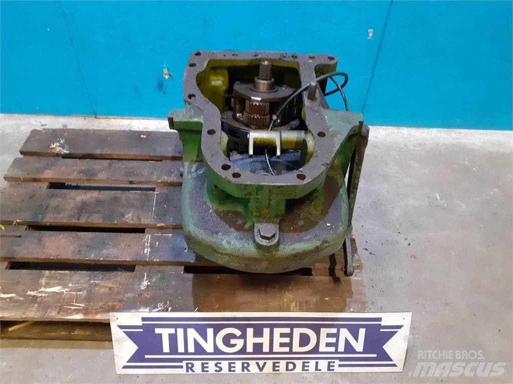 John Deere 4040 Převodovka
