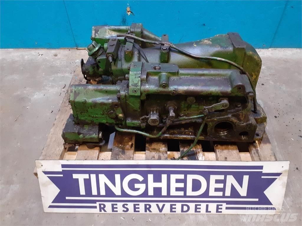 John Deere 4040 Převodovka