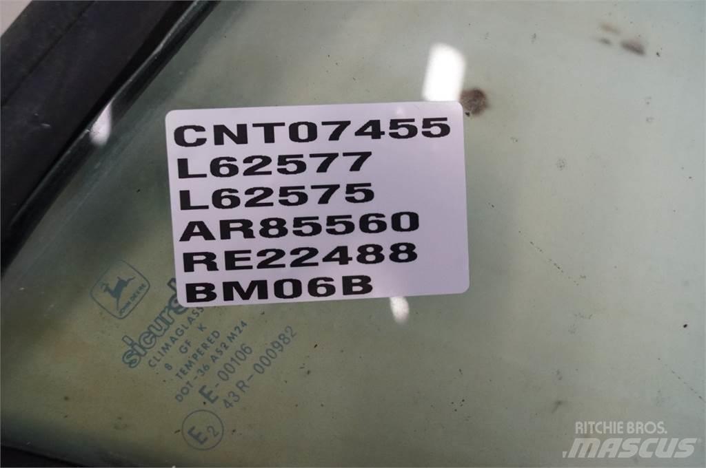 John Deere 4240 Kabiny a interiér