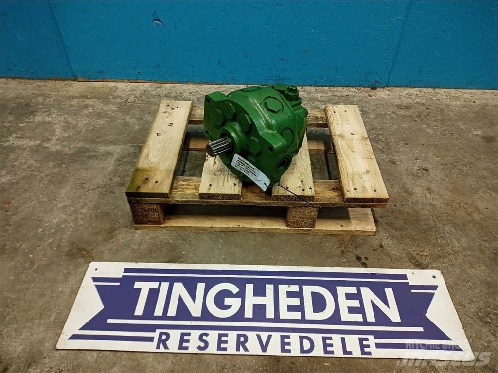 John Deere 4240S Hydraulika