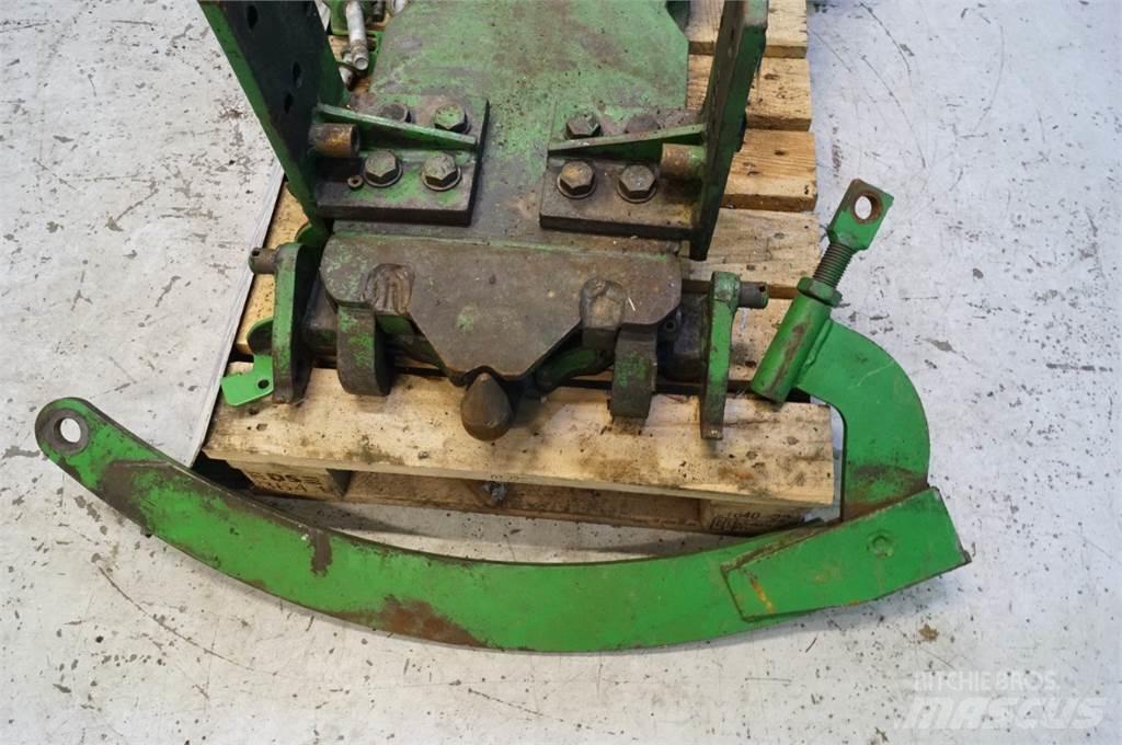 John Deere 4450 Další příslušenství k traktorům