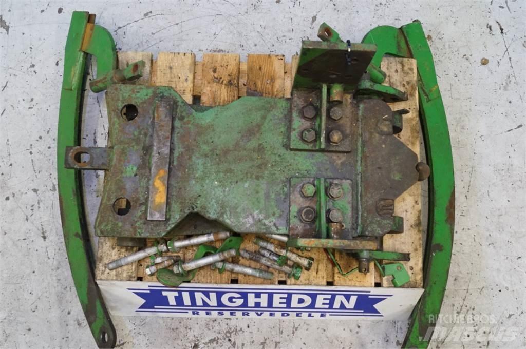 John Deere 4450 Další příslušenství k traktorům