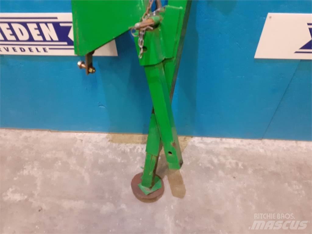John Deere 575 Prosévací lopaty